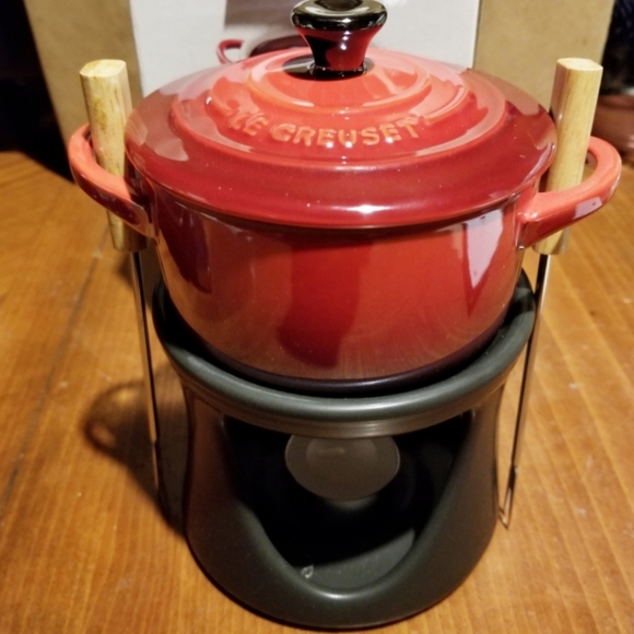 LE CREUSET Other - LE CREUSET Chocolate Fondue